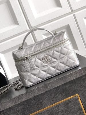 Chanel Vanity Season Classic