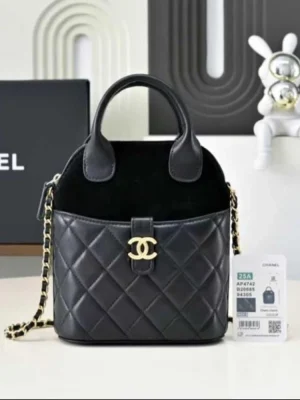 Chanel Coco Shiny Clutch