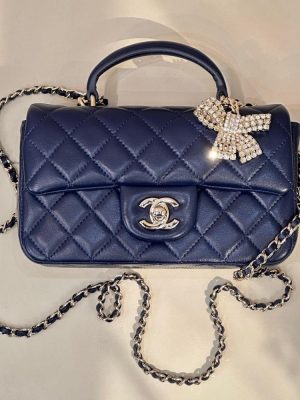 Chanel CC Classic Top