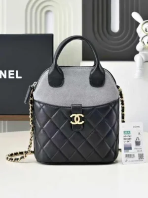 Chanel Coco Shiny Clutch