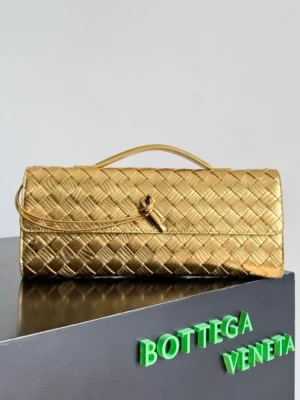 Bottega Veneta Andiamo Clutch