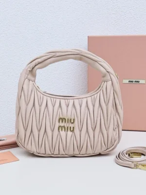 Miu Miu Wander Matelassé Nappa