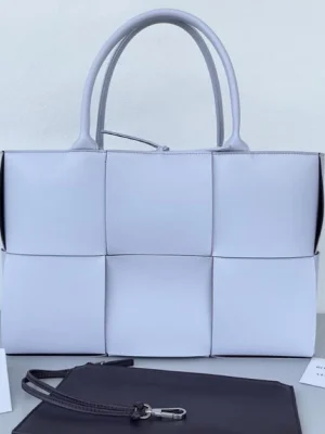 Bottega Veneta Arco Tote