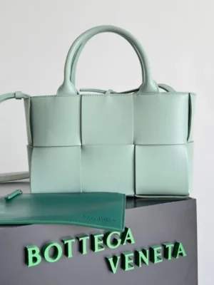 Bottega Veneta Arco Tote