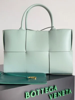 Bottega Veneta Arco Tote