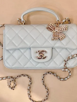 Chanel CC Classic Top