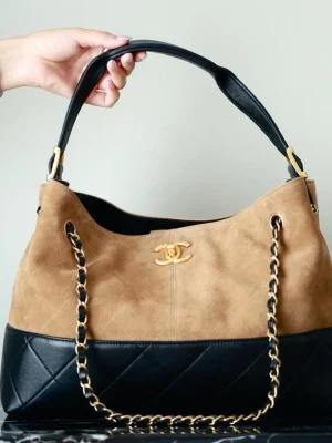 Chanel Coco Hobo Shopping