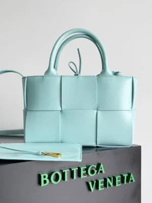 Bottega Veneta Arco Tote
