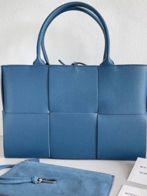 Bottega Veneta Arco Tote