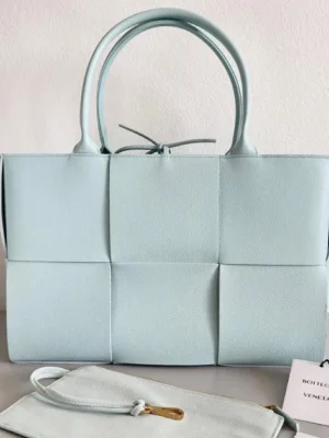 Bottega Veneta Arco Tote