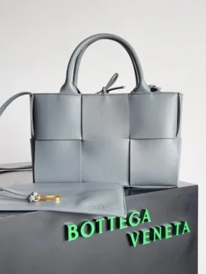 Bottega Veneta Arco Tote