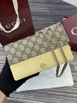 Gucci GG Marmont Supreme