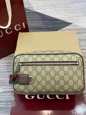 Gucci GG Supreme Hands