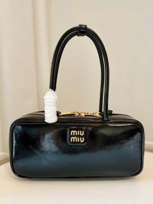 Miu Miu Beau Handle