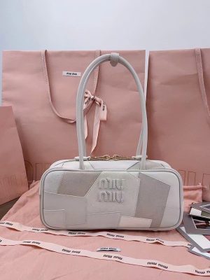 Miu Miu Beau Handle