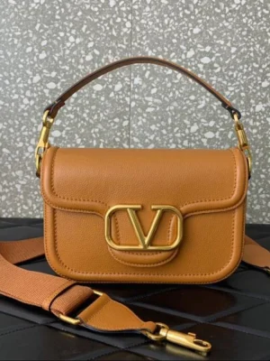 Valentino Garavani Grainy Flap