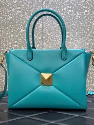 Valentino Garavani One Stud