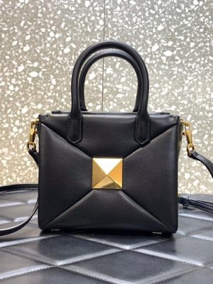 Valentino Garavani One Stud