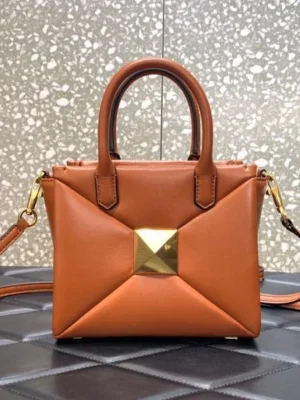 Valentino Garavani One Stud