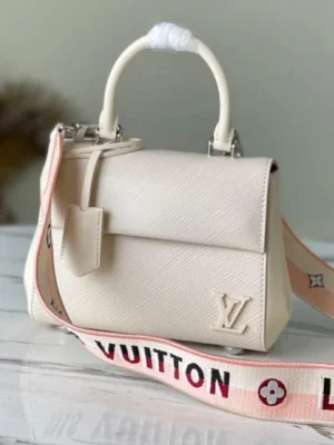 Louis Vuitton Cluny Monogram