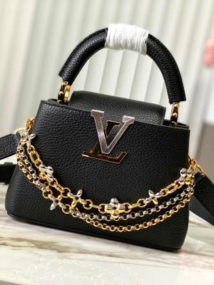 Louis Vuitton Capucines Handle