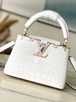 Louis Vuitton Capucines Handle