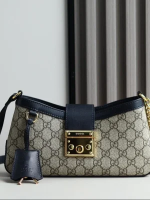 Gucci GG Supreme Padlock
