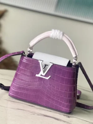 Louis Vuitton Capucines Handle