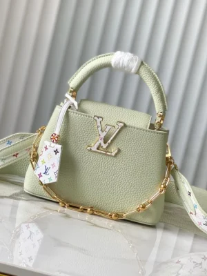 Louis Vuitton Capucines Handle
