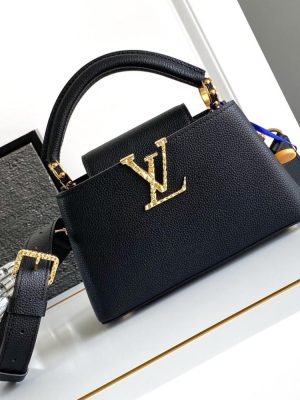 Louis Vuitton Capucines Handle