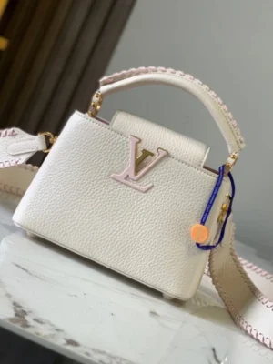 Louis Vuitton Capucines Handle