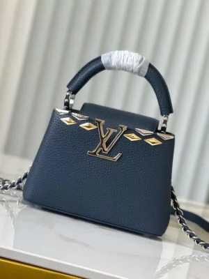 Louis Vuitton Capucines Handle