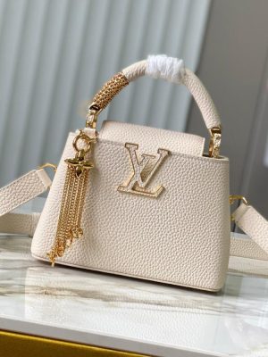Louis Vuitton Capucines Handle