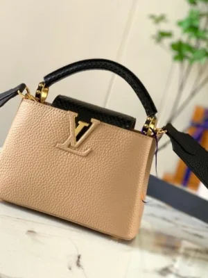 Louis Vuitton Capucines Handle