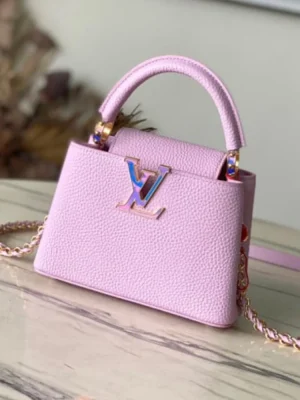 Louis Vuitton Capucines Handle
