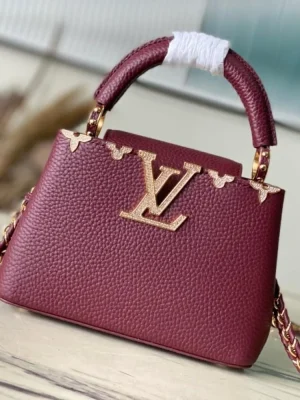 Louis Vuitton Capucines Handle