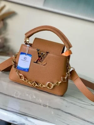 Louis Vuitton Capucines Handle