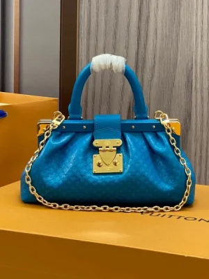 Louis Vuitton Clutch Monogram