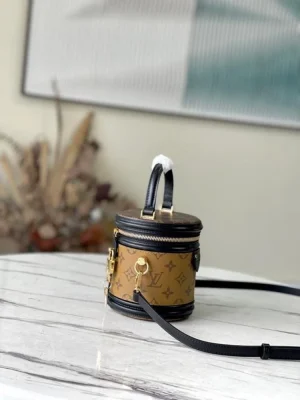 Louis Vuitton Reverse Cannes