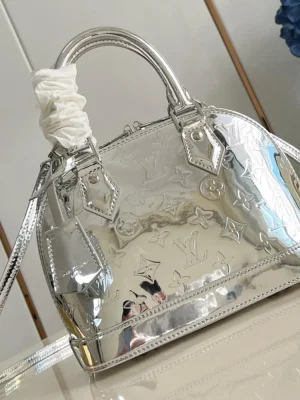 Louis Vuitton Alma BB