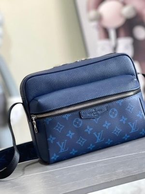Louis Vuitton Messenger Bag