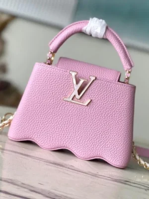 Louis Vuitton Capucines Handle