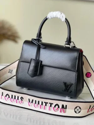 Louis Vuitton Cluny Monogram