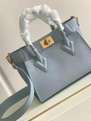 Louis Vuitton Mahina PM
