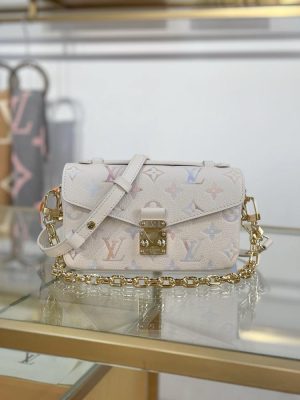 Louis Vuitton Pochette Métis