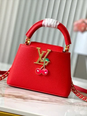 Louis Vuitton Capucines Handle