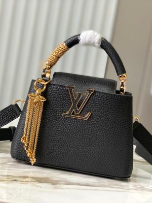 Louis Vuitton Capucines Handle