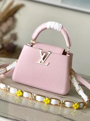 Louis Vuitton Capucines Handle