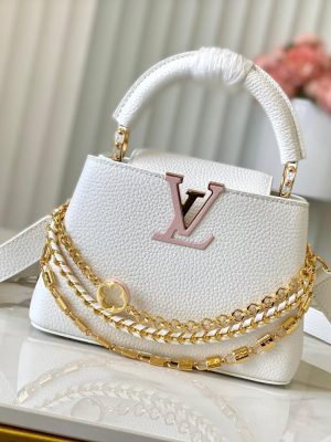 Louis Vuitton Capucines Handle