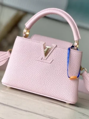 Louis Vuitton Capucines Handle